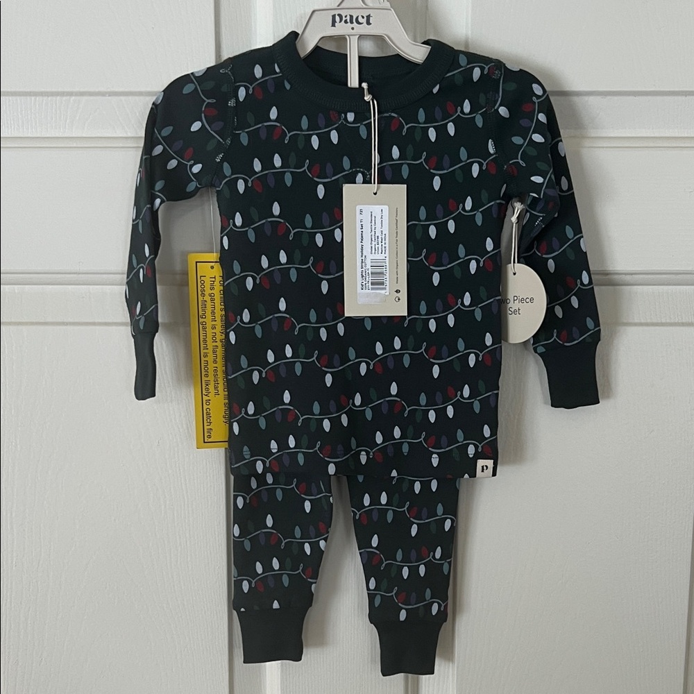 Pact Kids Holiday Pajama Set 18 months